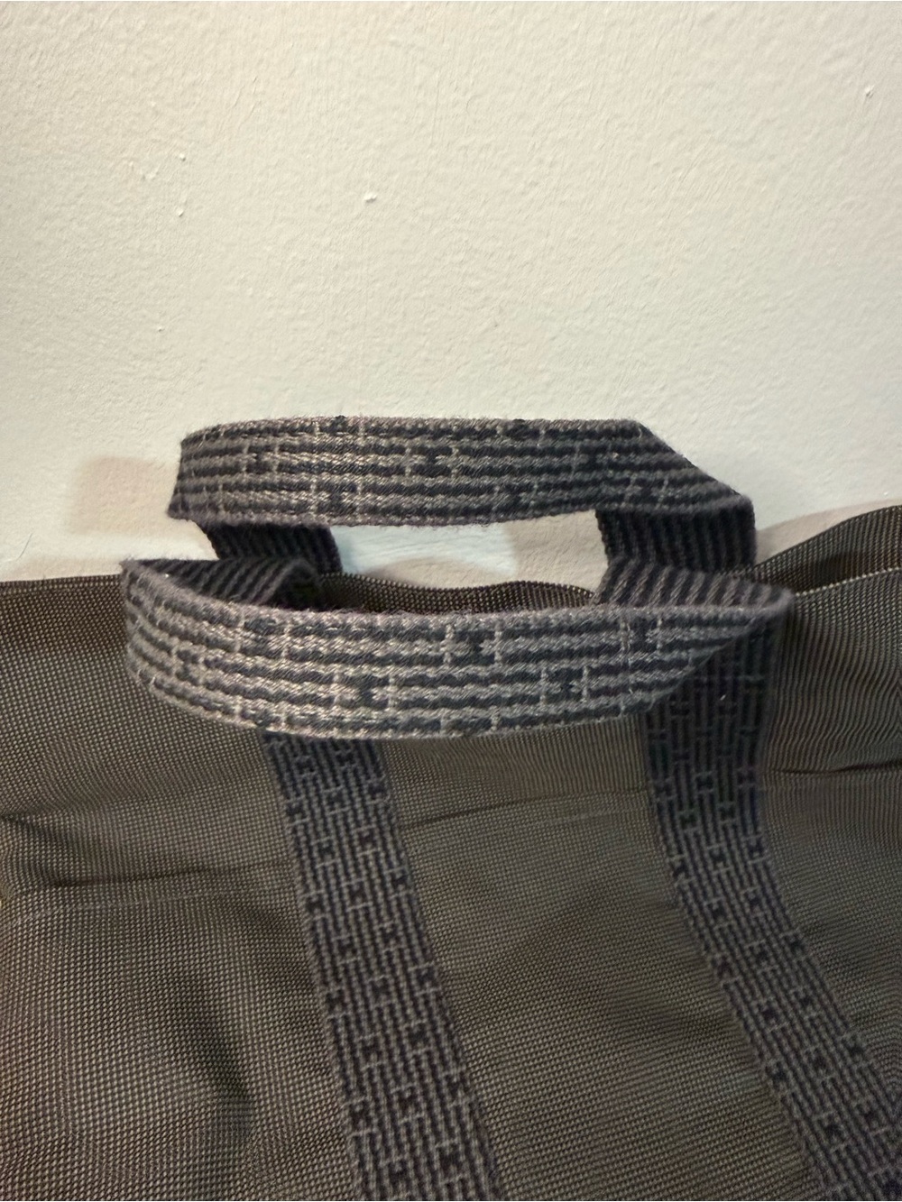 Hermes Toile Herline Canvas Cabas Tote Bag In Gray - Picture 8 of 14